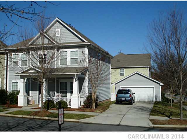 17751 N Shore Cir, Cornelius, NC 28031 photo 2