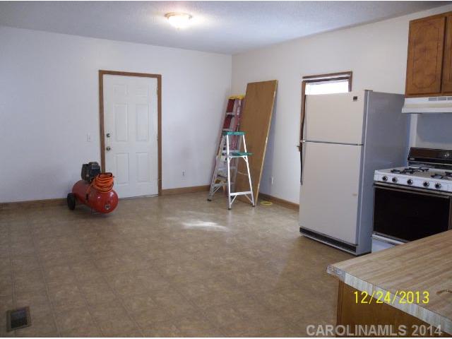 409 Valley St, Stanley, NC 28164 photo 9