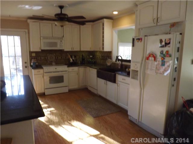 2203 Candlewood Dr, Monroe, NC 28110 photo 5