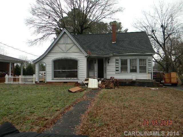 52 Maple St, Badin, NC 28009 photo 1