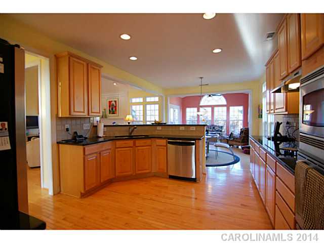 2389 Smith Harbour Dr, Denver, NC 28037 photo 2