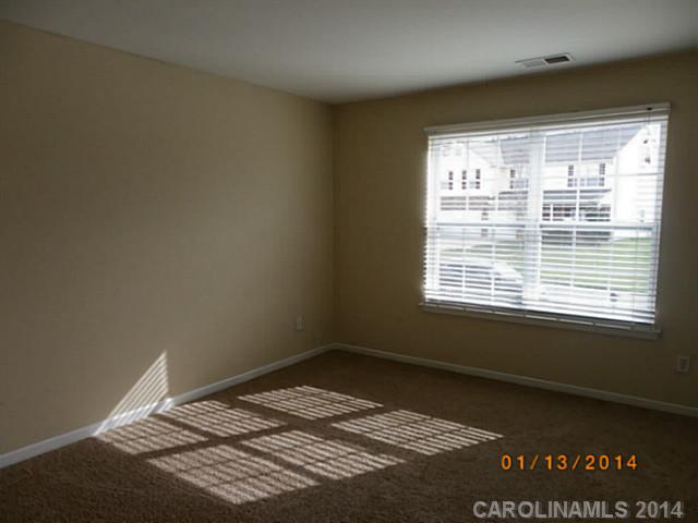 3224 Wicklow Ln, Clover, SC 29710 photo 4
