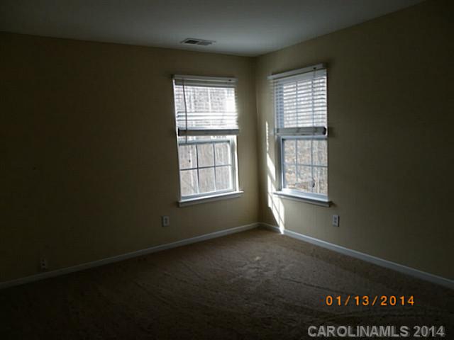 3224 Wicklow Ln, Clover, SC 29710 photo 6