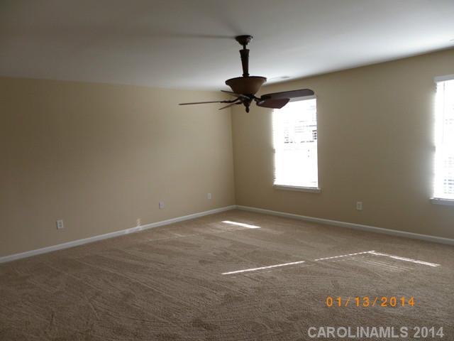 3224 Wicklow Ln, Clover, SC 29710 photo 8
