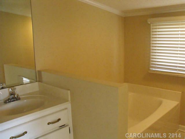 1311 E 11th St, Kannapolis, NC 28083 photo 3