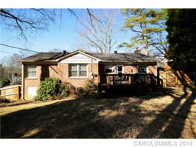 5509 Farmbrook Dr, Charlotte, NC 28210 photo 15