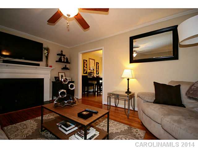 5509 Farmbrook Dr, Charlotte, NC 28210 photo 4
