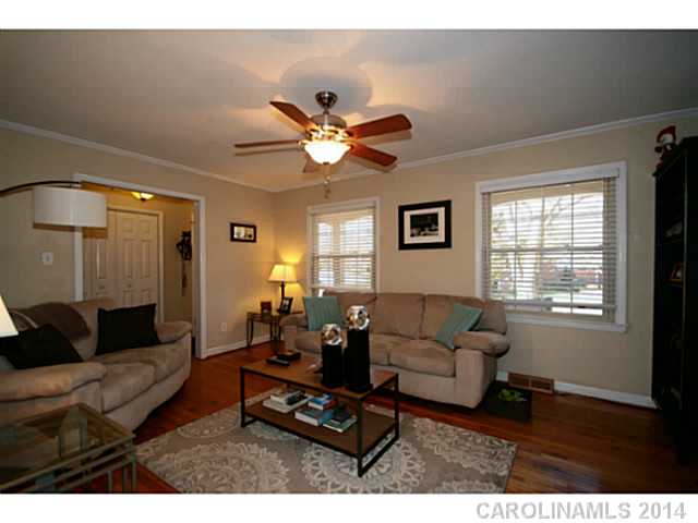 5509 Farmbrook Dr, Charlotte, NC 28210 photo 5