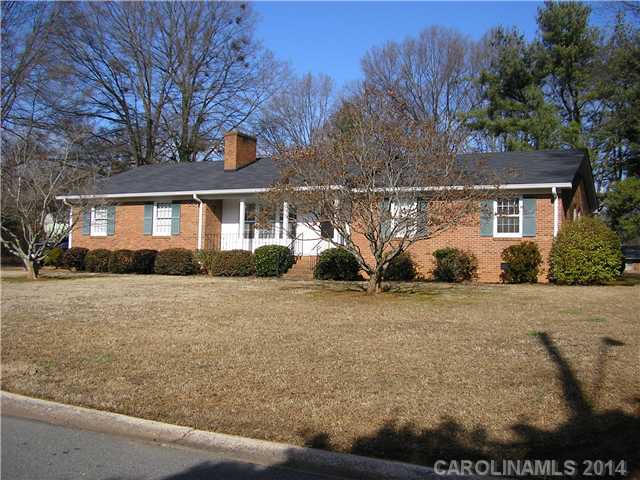133 Vernon Dr, Davidson, NC 28036 photo 1