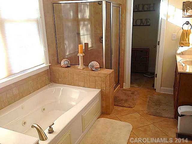 3565 Maple Brook Dr, Denver, NC 28037 photo 6