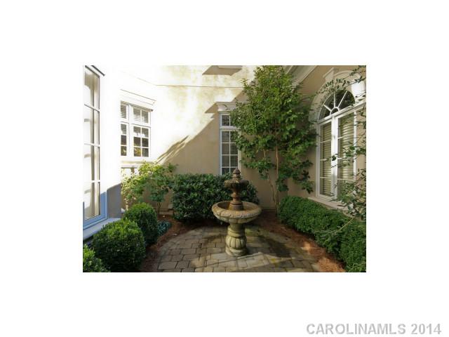 18804 Windy Point Dr, Cornelius, NC 28031 photo 2