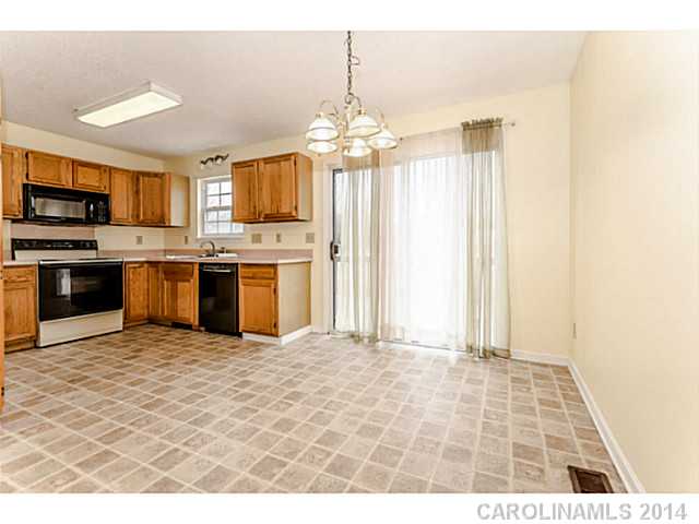 921 Cameron Ct, Monroe, NC 28112 photo 7