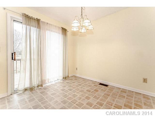 921 Cameron Ct, Monroe, NC 28112 photo 8