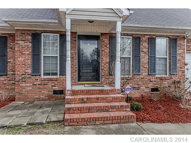 921 Cameron Ct, Monroe, NC 28112 photo 2