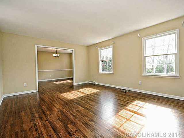 2425 Seth Thomas Rd, Charlotte, NC 28210 photo 2