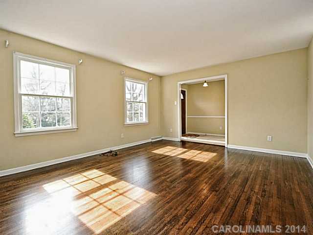 2425 Seth Thomas Rd, Charlotte, NC 28210 photo 3