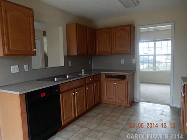 2921 Blueberry Dr, Monroe, NC 28110 photo 2