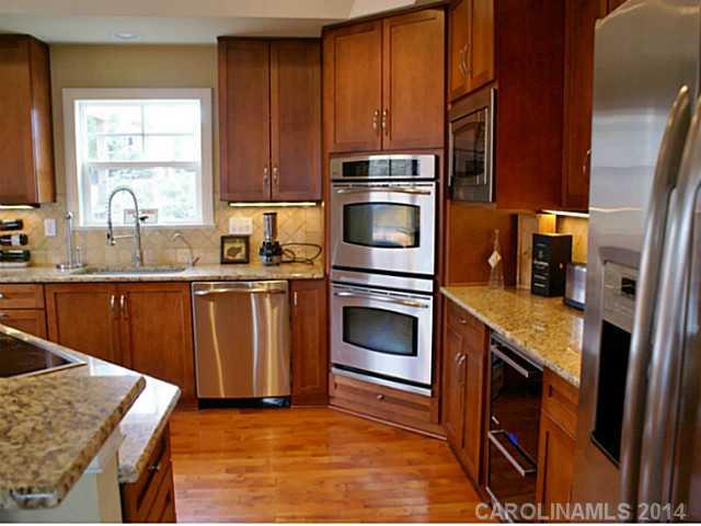 19024 Mountainview Dr, Cornelius, NC 28031 photo 6