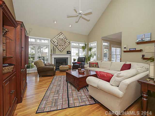 208 Edgewater Park St, Davidson, NC 28036 photo 4