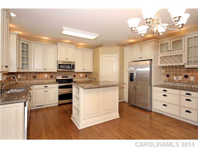 8405 Bampton Dr, Concord, NC 28027 photo 7