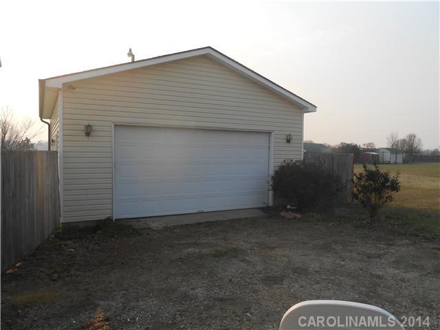 5015 Hampton Meadows Rd, Monroe, NC 28110 photo 2
