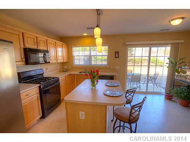 18012 Bluff Inlet Rd, Cornelius, NC 28031 photo 3