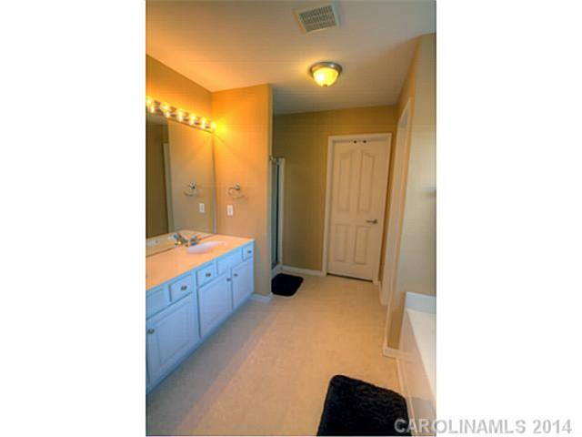 18012 Bluff Inlet Rd, Cornelius, NC 28031 photo 9