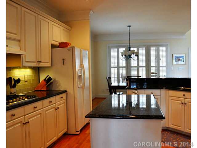 18640 Greyton Ln, Davidson, NC 28036 photo 5