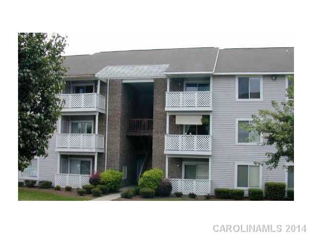  9509 University Terrace Dr #d, Charlotte, NC 28262 photo 1