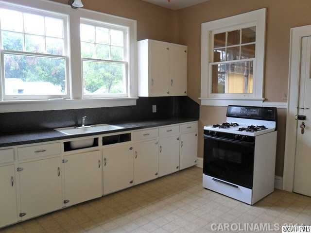 516 E Main Corner St #CORNER, Cherryville, NC 28021 photo 8