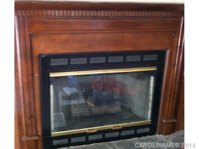 691 Jericho Rd, Harmony, NC 28634 photo 3