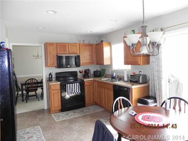 2013 Kingstree Dr, Monroe, NC 28112 photo 4