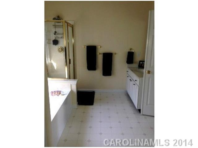 19904 Scanmar Ln, Cornelius, NC 28031 photo 9