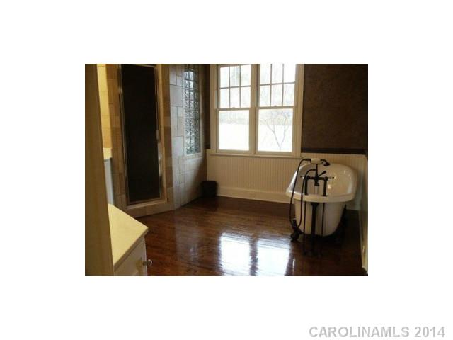 706 Eagle Point Ct, Matthews, NC 28104 photo 13