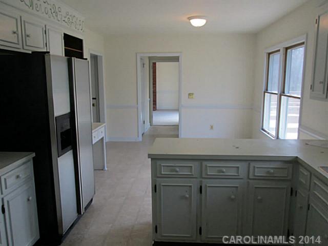 1623 Piccadilly Dr, Charlotte, NC 28211 photo 4