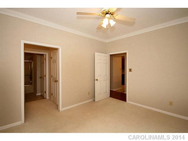 19934 Oak Leaf Cir #25, Cornelius, NC 28031 photo 8