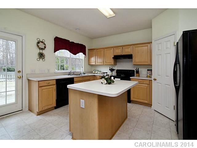 20730 Waters Edge Ct, Cornelius, NC 28031 photo 6