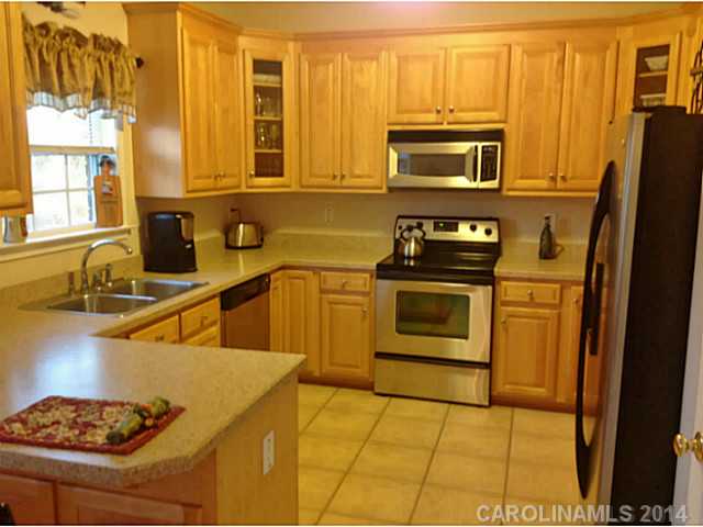 1406 Devonmere Pl, Salisbury, NC 28144 photo 9