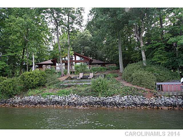 20101 Riverchase Dr, Cornelius, NC 28031 photo 2