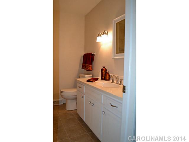 20930 Lakeview Cir, Cornelius, NC 28031 photo 12
