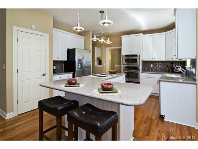 21620 Scottcrest Cir, Cornelius, NC 28031 photo 7
