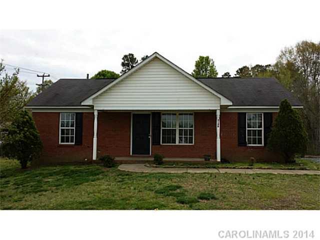 2126 Walkup Ave, Monroe, NC 28110 photo 1