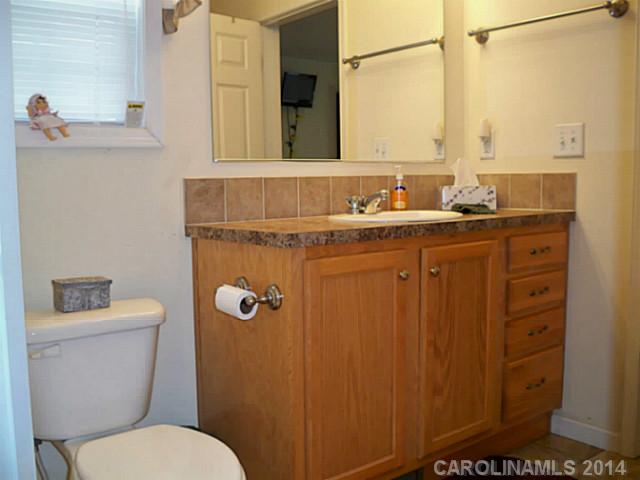 132 Redmon Rd, Harmony, NC 28634 photo 9