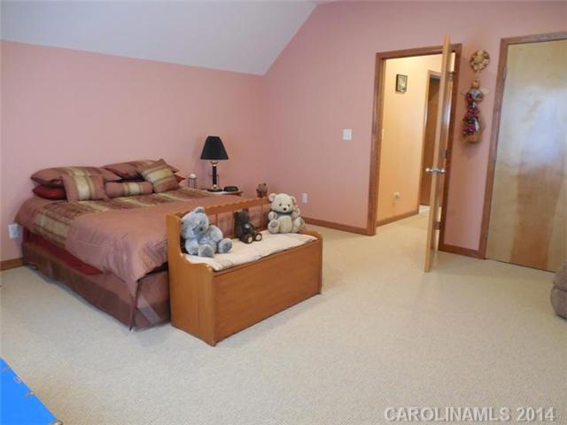 197 Ashford Dr, Olin, NC 28660 photo 9