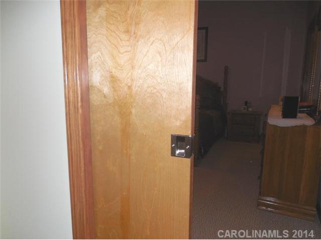 197 Ashford Dr, Olin, NC 28660 photo 7