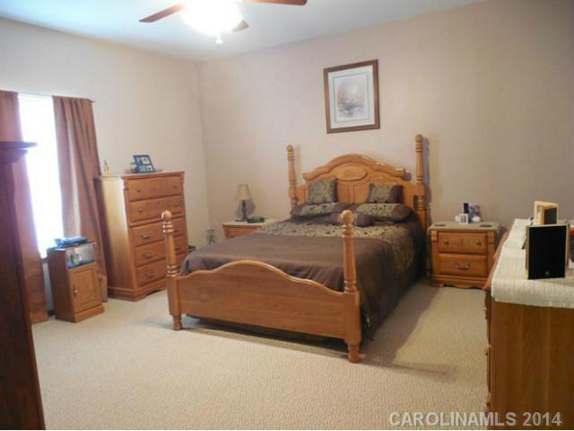 197 Ashford Dr, Olin, NC 28660 photo 6