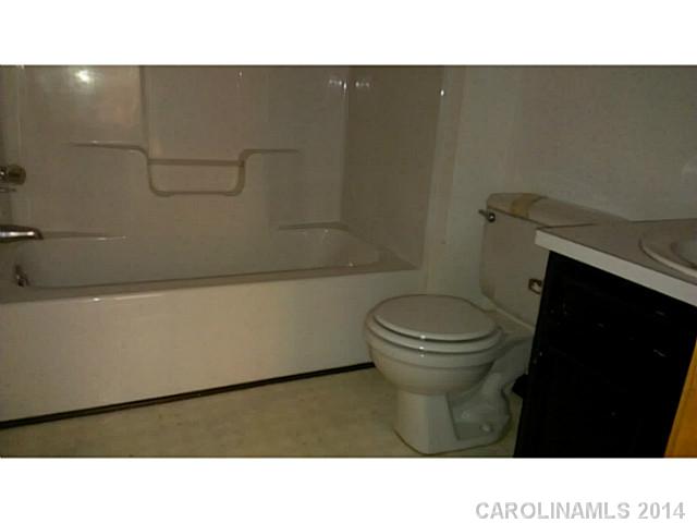 304 Mel Ln, Crouse, NC 28033 photo 10