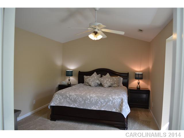 8528 Forest Shadow Cir, Cornelius, NC 28031 photo 10