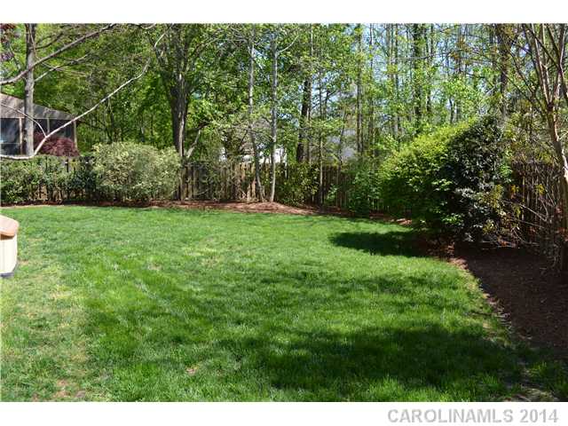 8528 Forest Shadow Cir, Cornelius, NC 28031 photo 16