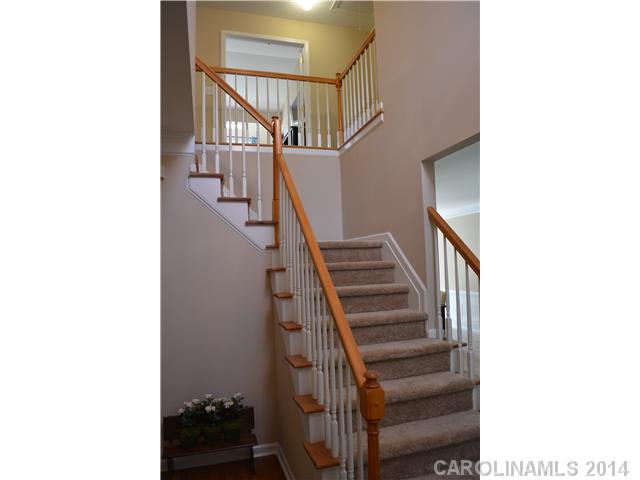 8528 Forest Shadow Cir, Cornelius, NC 28031 photo 4